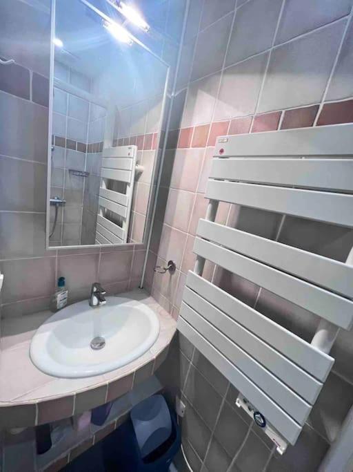 פריז Super Appartement T2 Proche De Tour Eiffel מראה חיצוני תמונה
